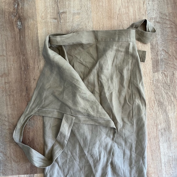 Reformation - Florence linen midi wrap skirt / size M petite / tan - Picture 8 of 14
